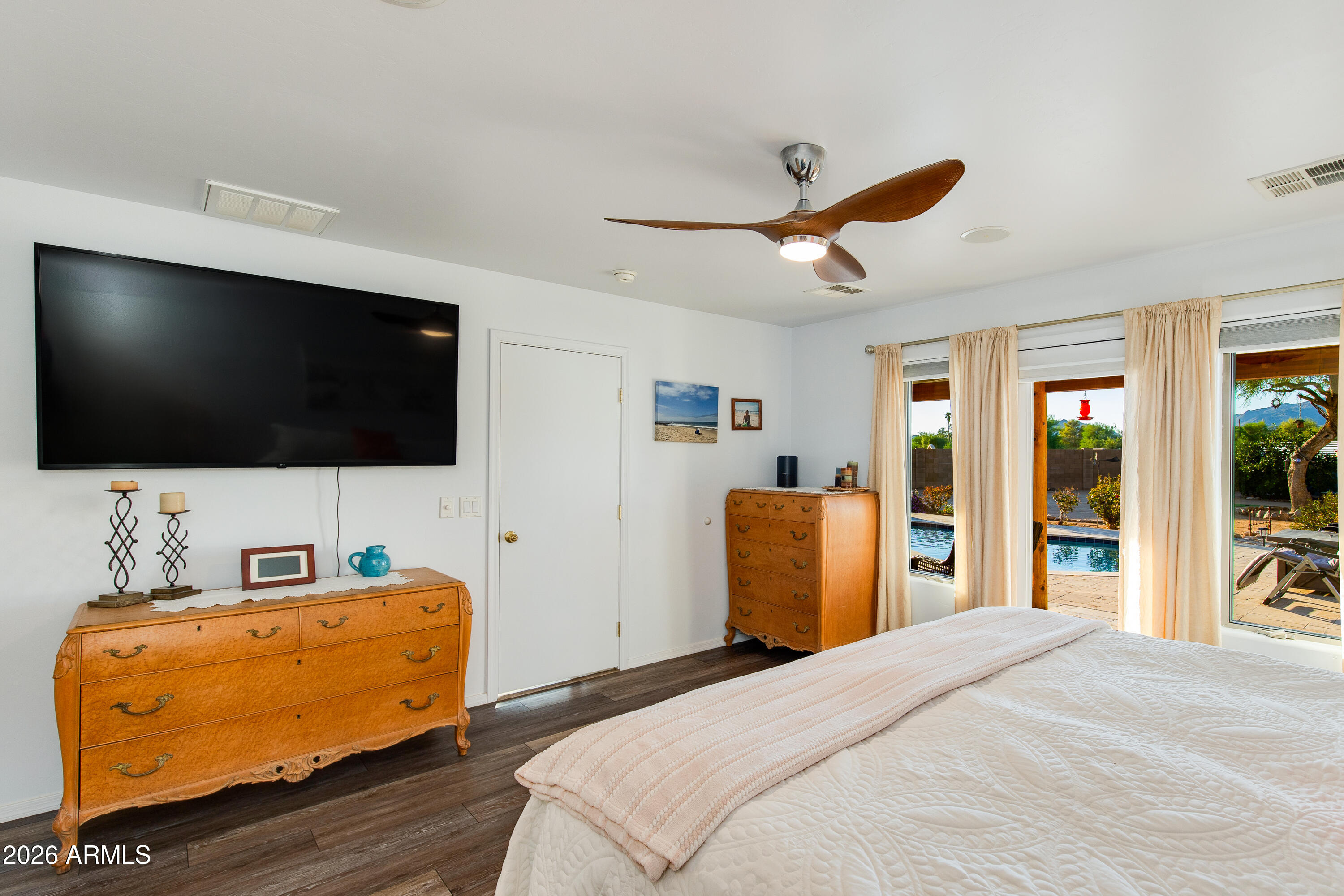 26320 S NORA Lane