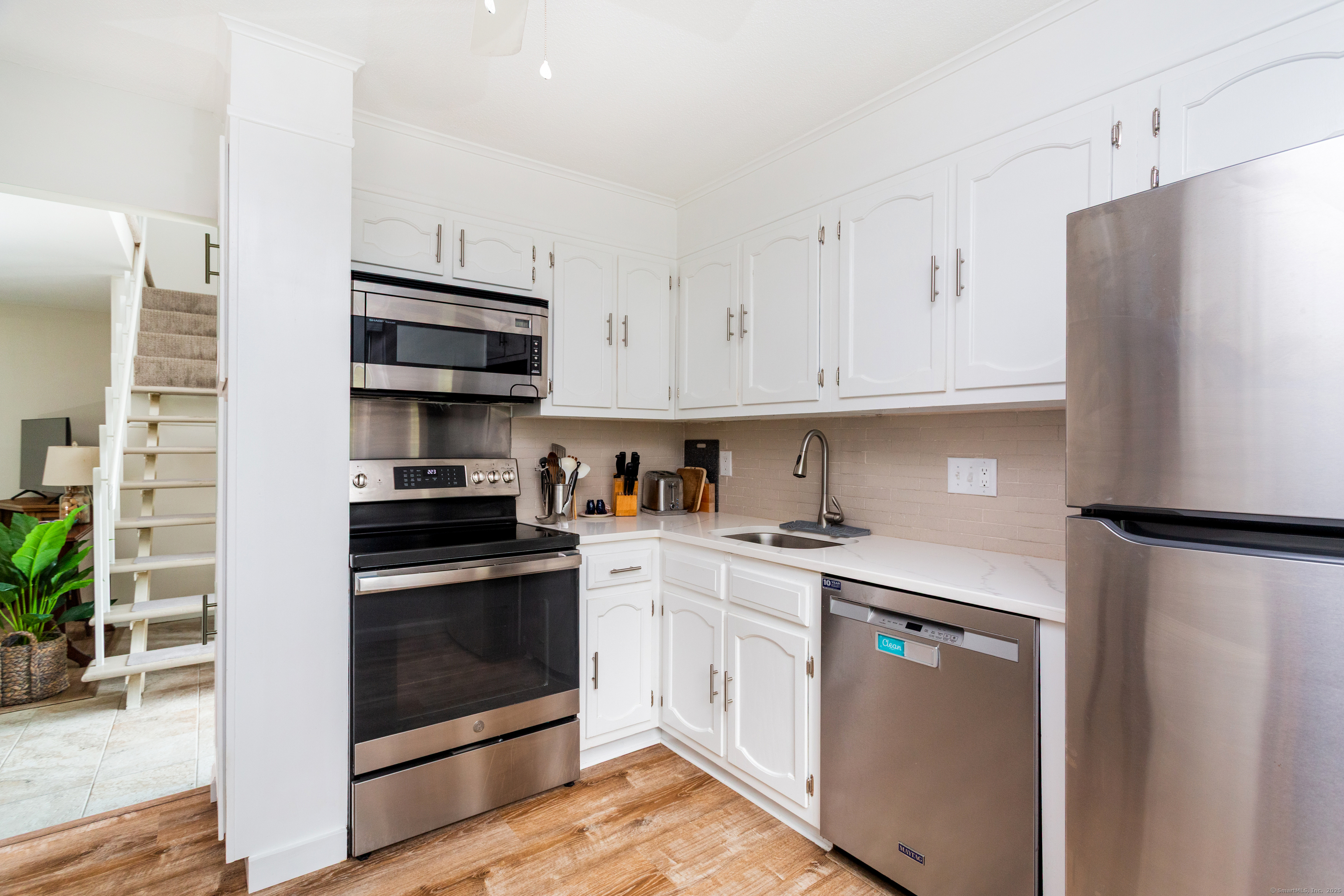 199 Gregory Boulevard Apt H2
