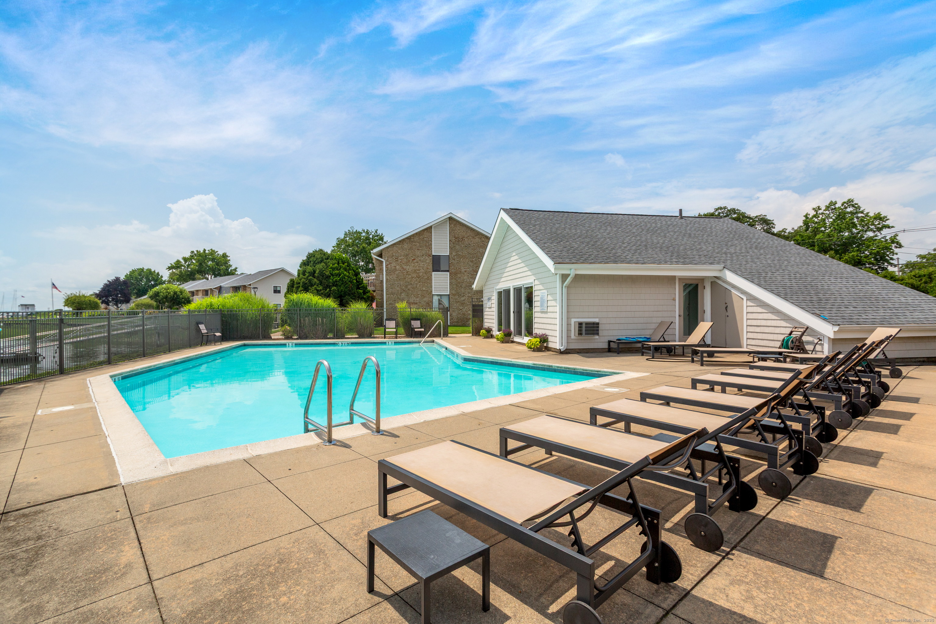 199 Gregory Boulevard Apt H2