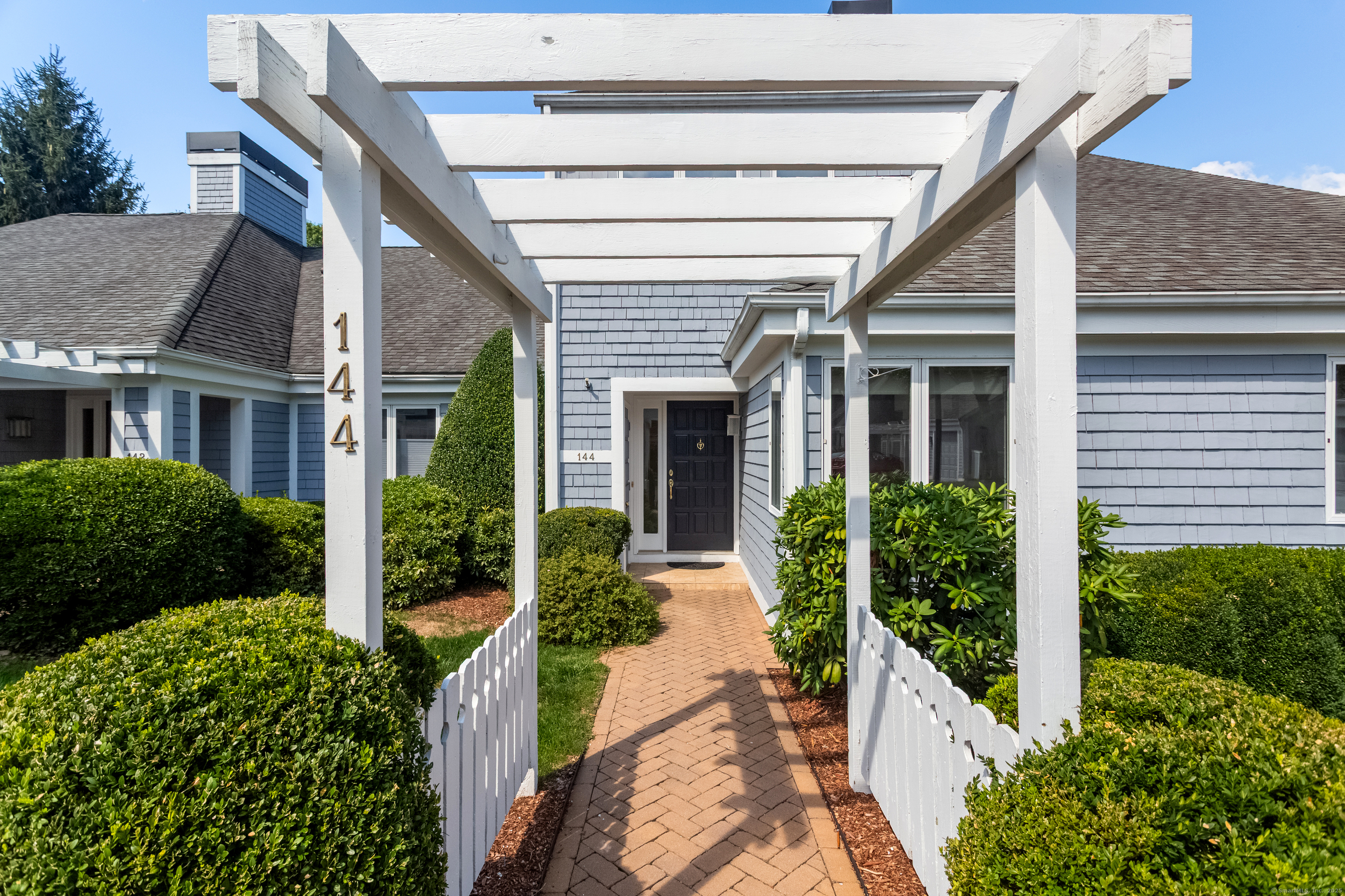 144 Lansdowne 144