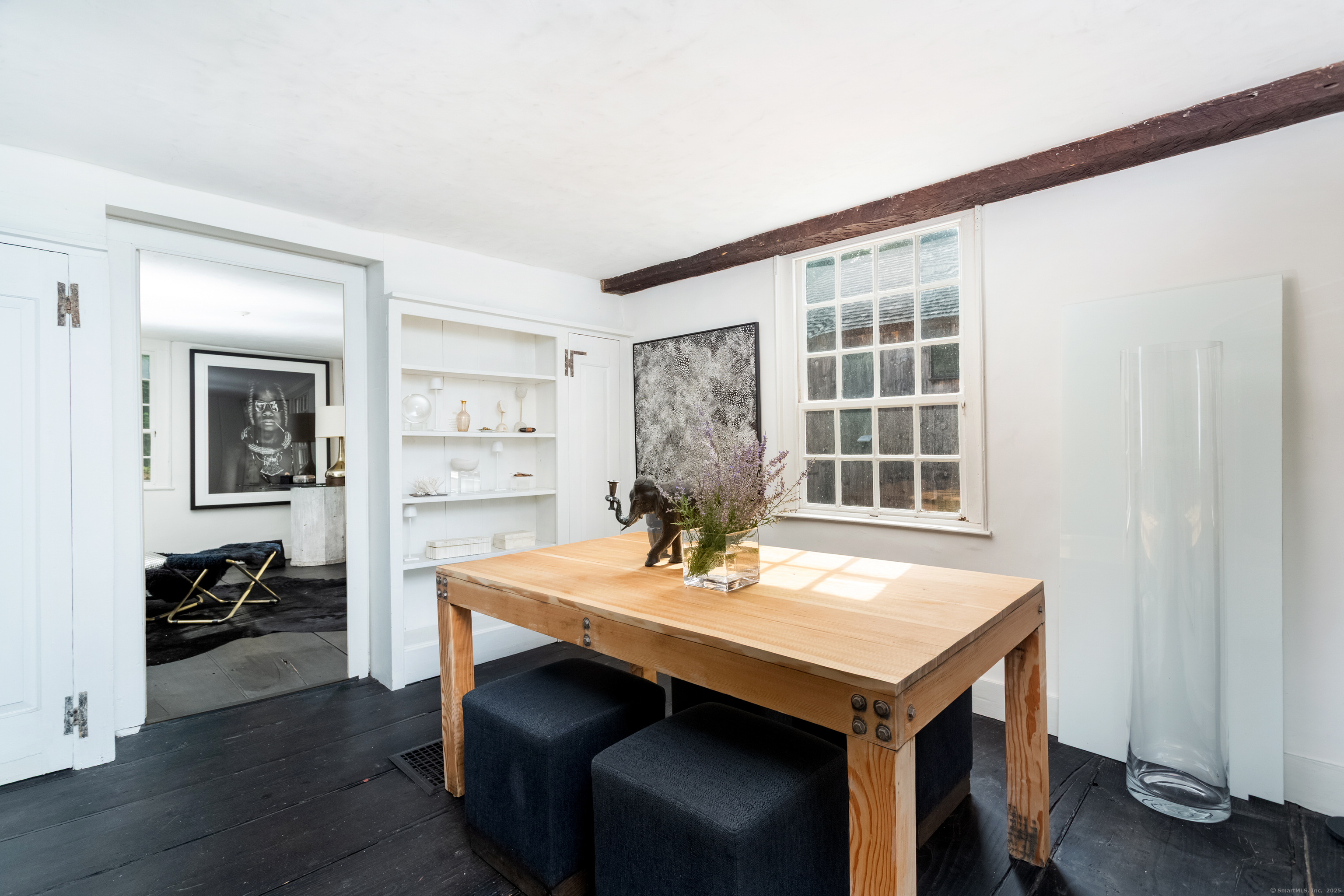 1135 Mill Hill Road