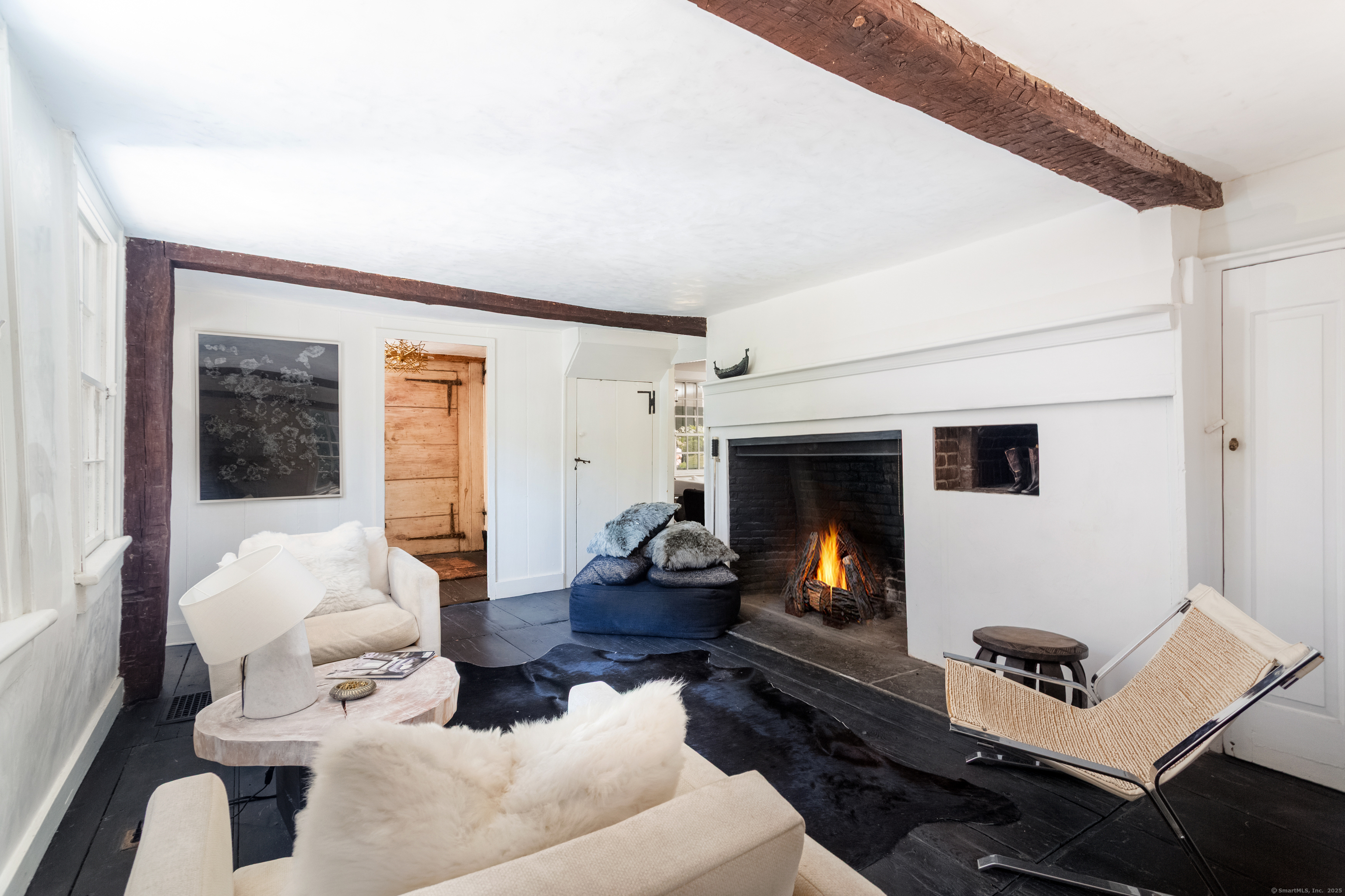 1135 Mill Hill Road