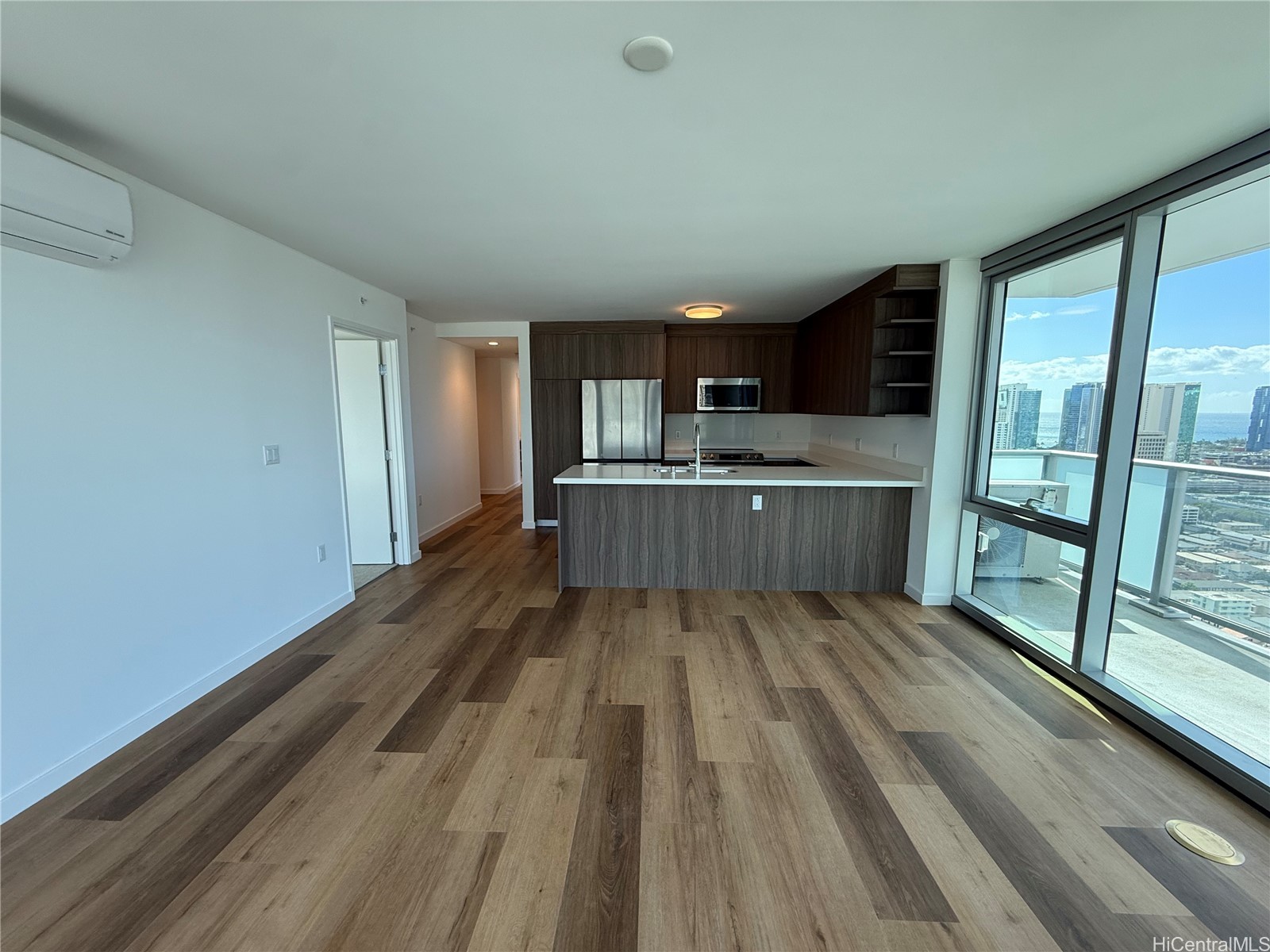 1515 Liona Street 3318