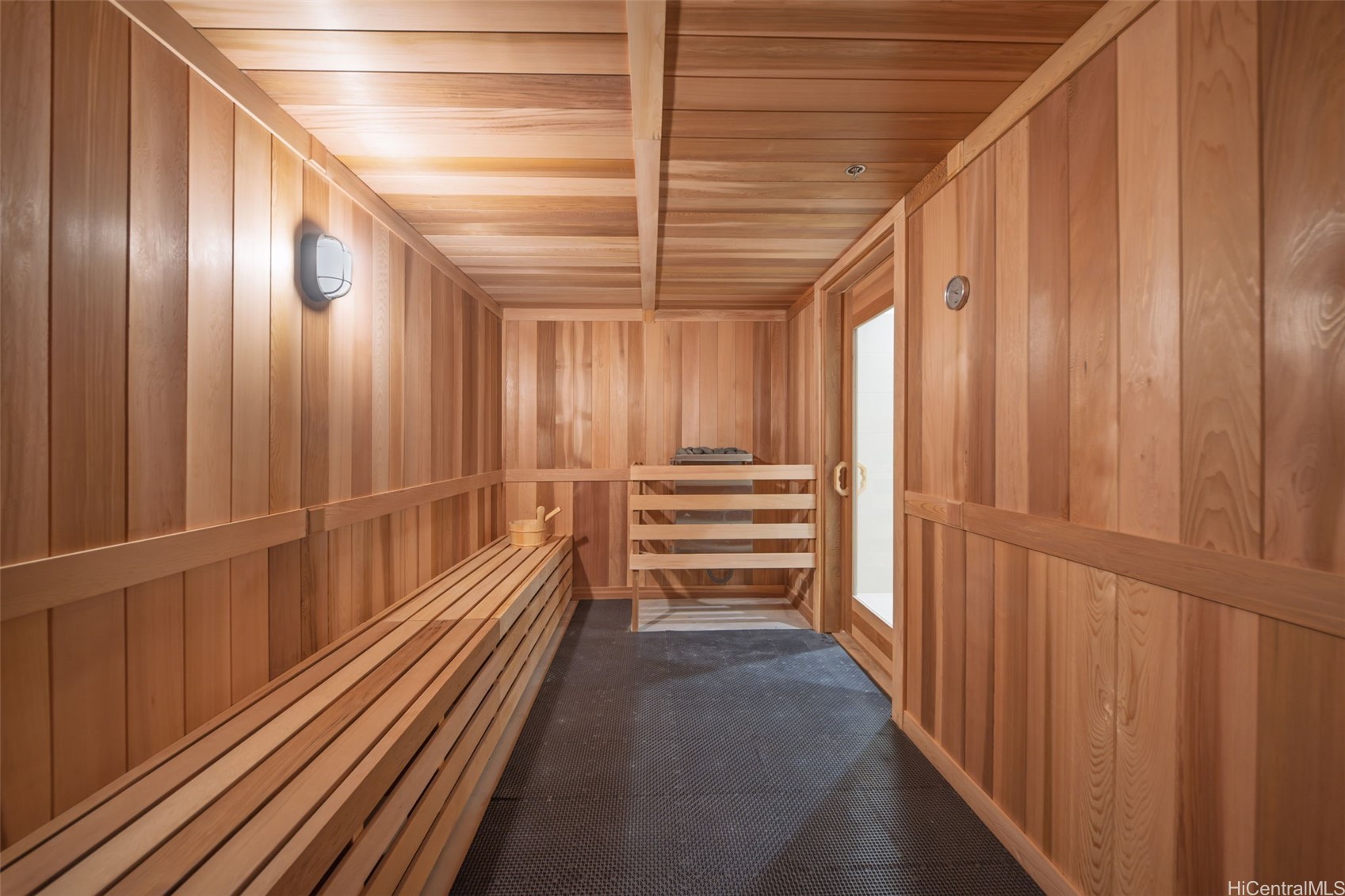 1500 Rycroft Street 4018R