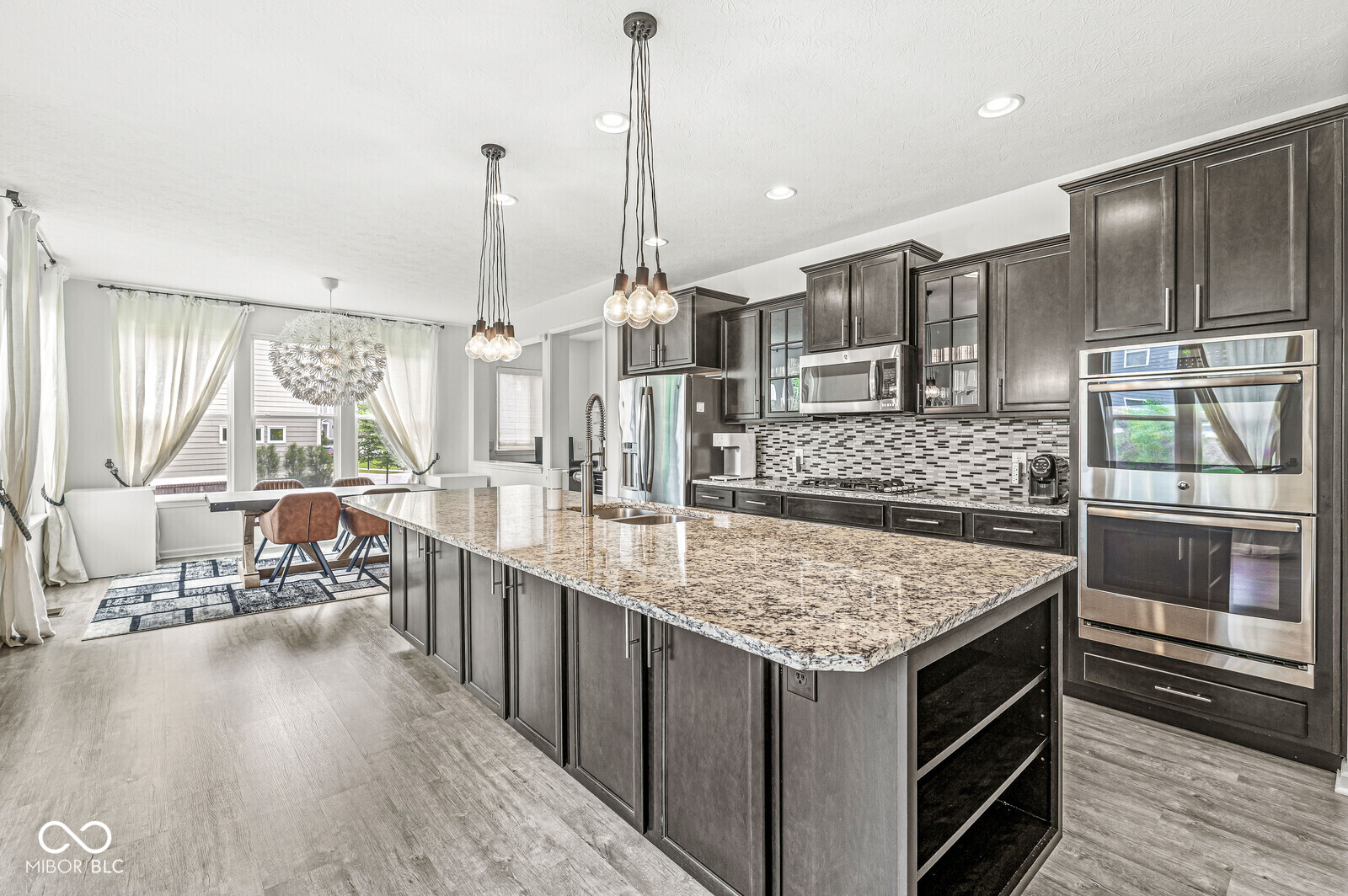 14933 W Black Wolf Run Drive
