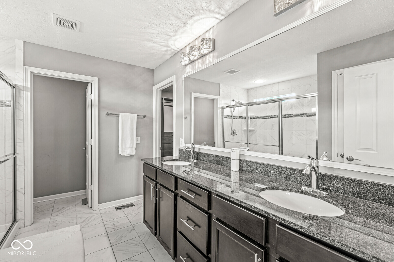 14933 W Black Wolf Run Drive