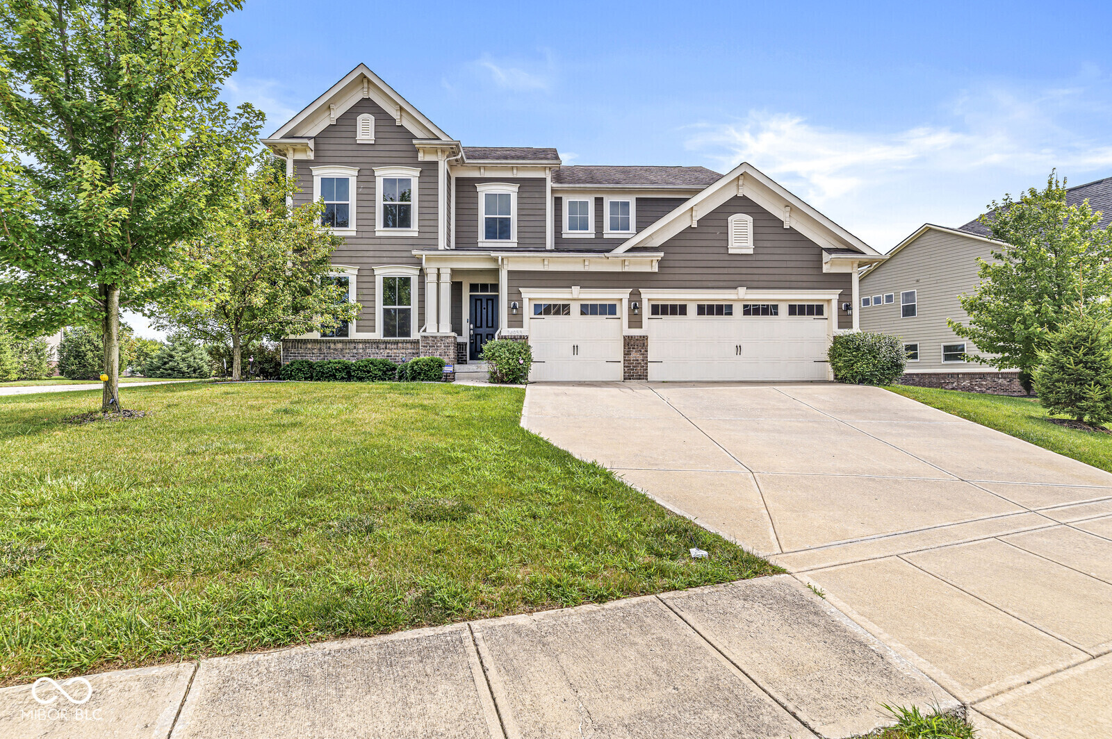 14933 W Black Wolf Run Drive