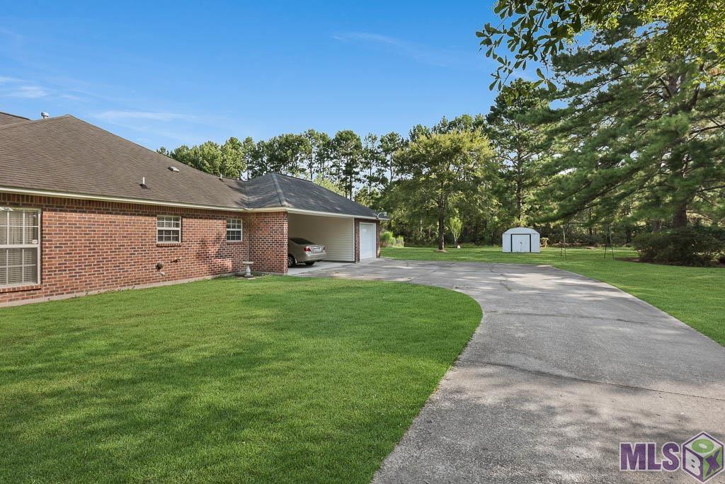 17033 Lavell Rd