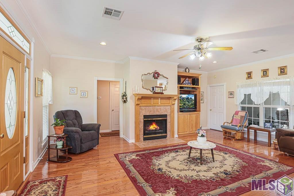 17033 Lavell Rd