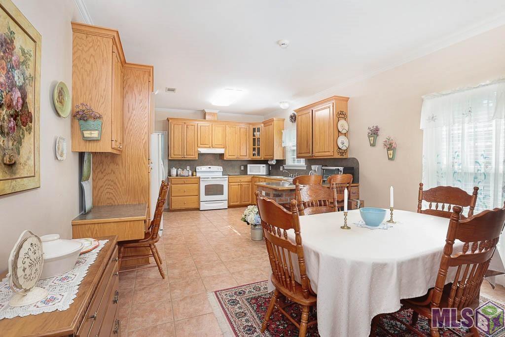 17033 Lavell Rd