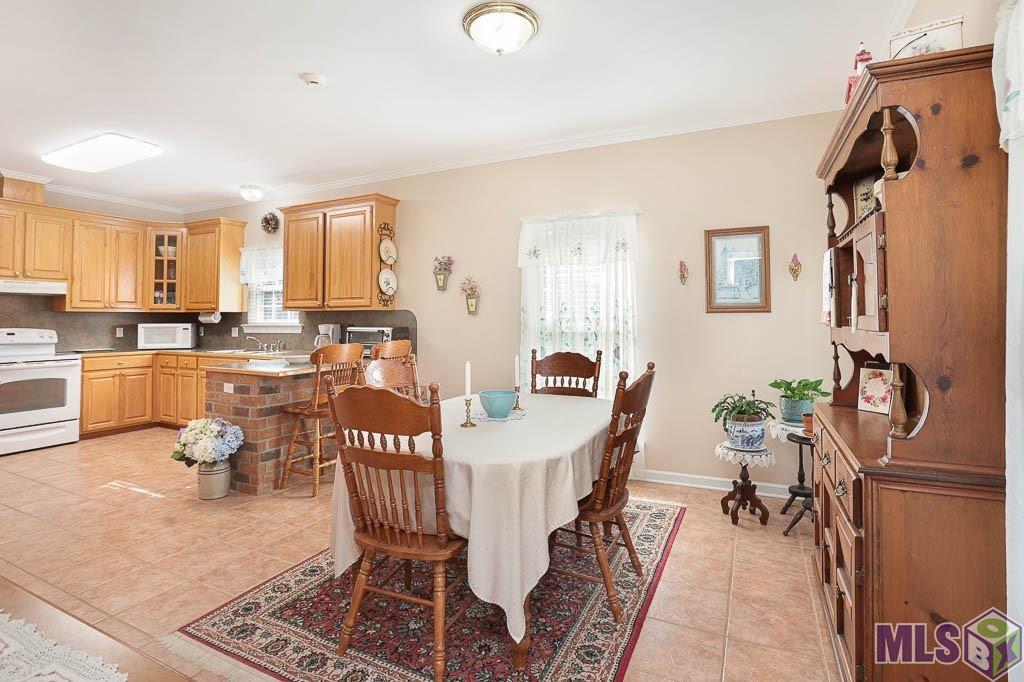17033 Lavell Rd