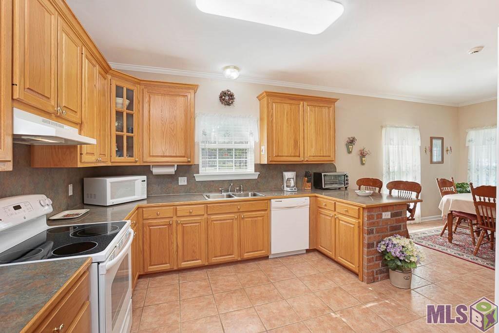 17033 Lavell Rd