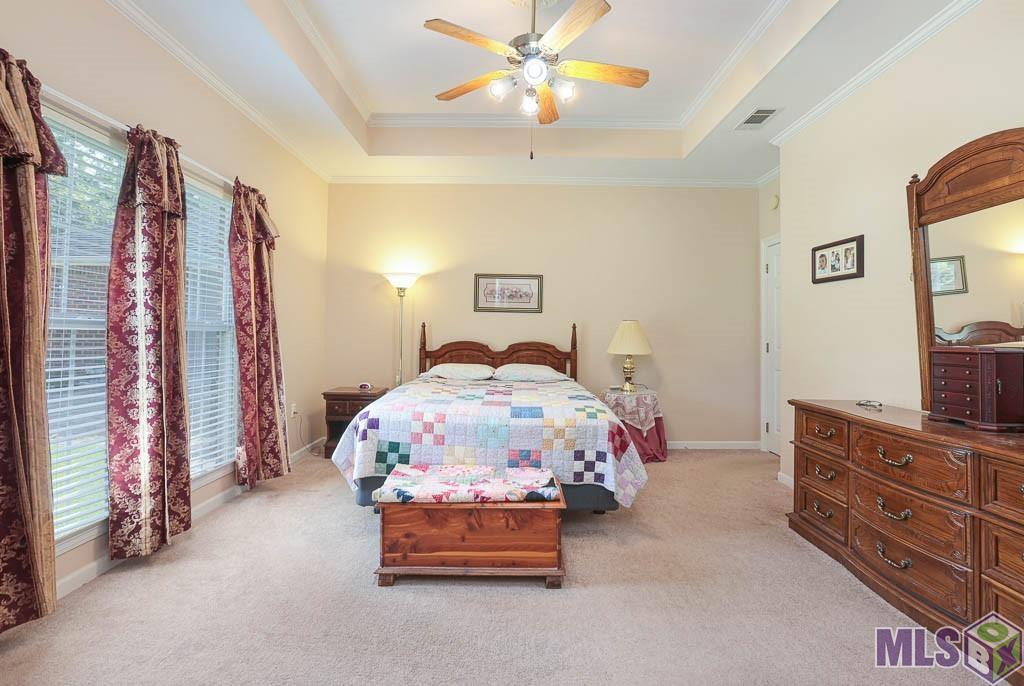 17033 Lavell Rd