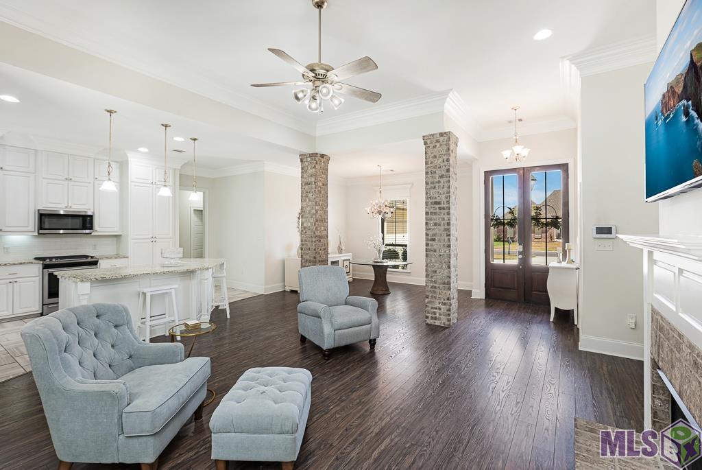 13380 Williamsburg Dr