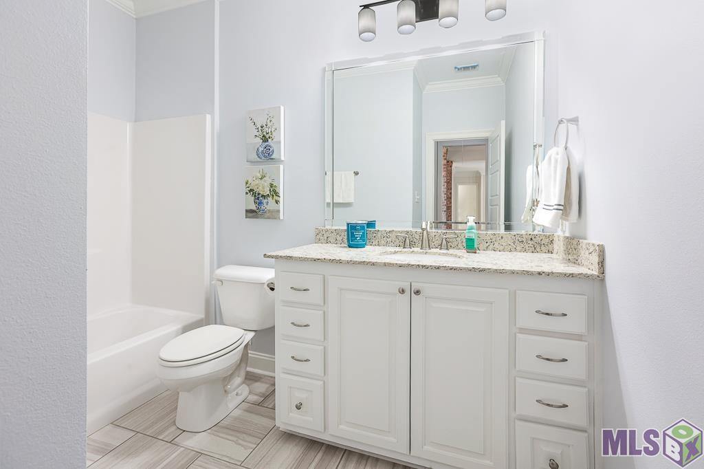 13380 Williamsburg Dr