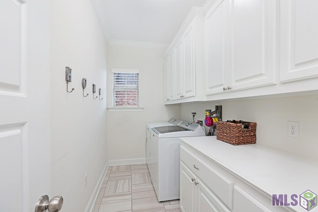 13380 Williamsburg Dr