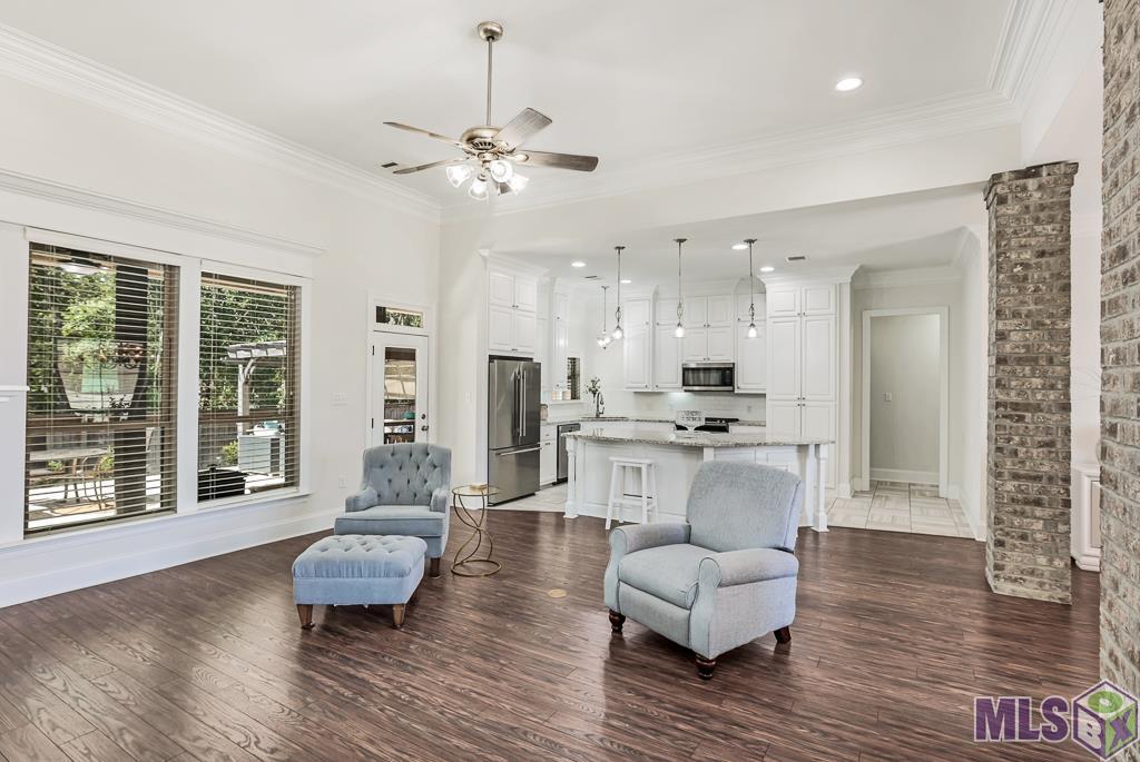 13380 Williamsburg Dr