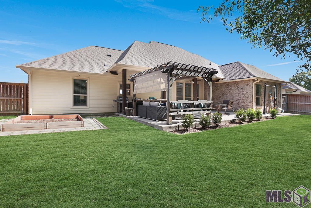 13380 Williamsburg Dr