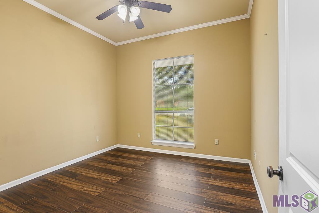 13327 Sunny Ln