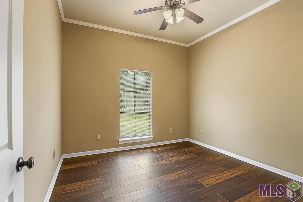13327 Sunny Ln