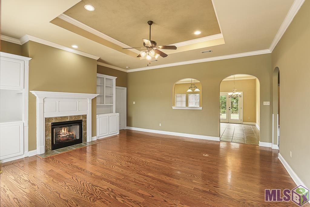 13327 Sunny Ln