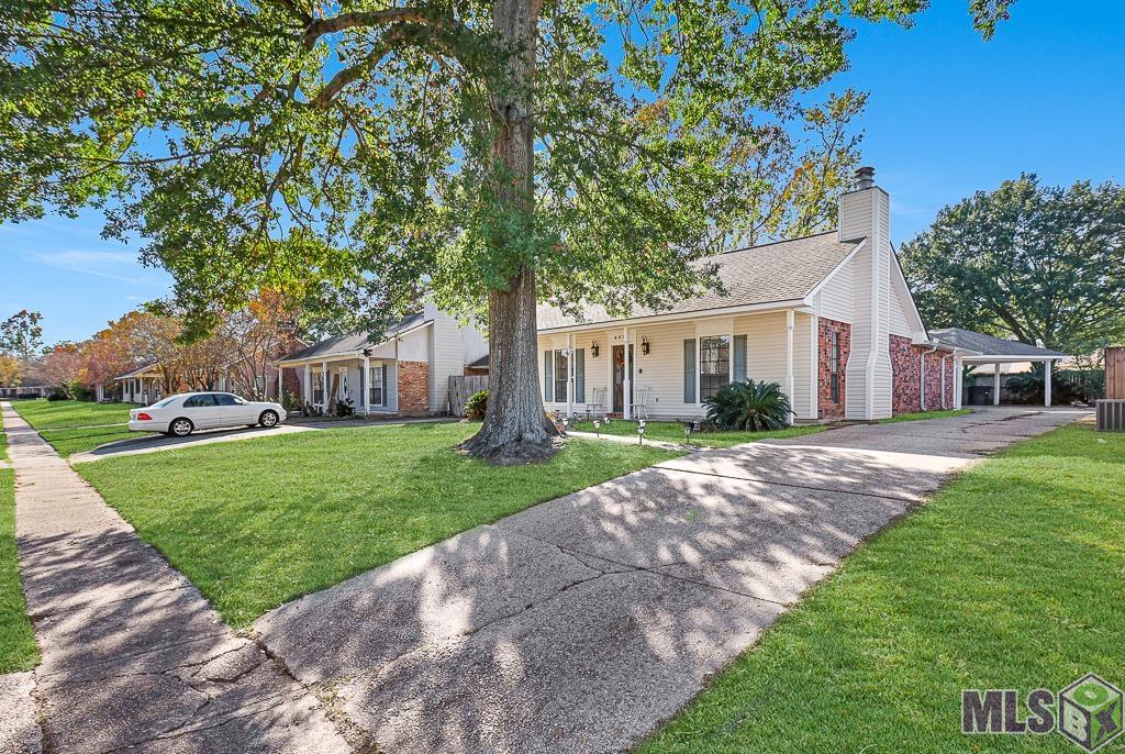 4026 Country Hill Dr