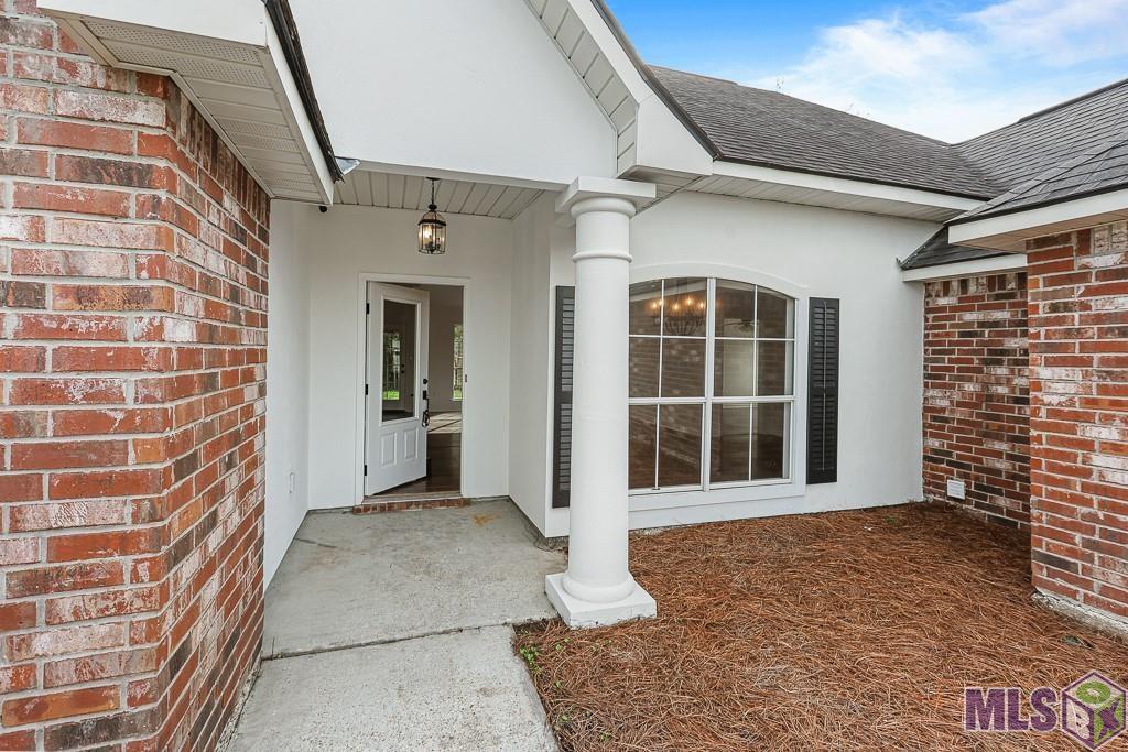 10016 Petersburg Dr