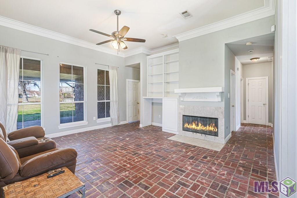 36405 Dialtha Dr