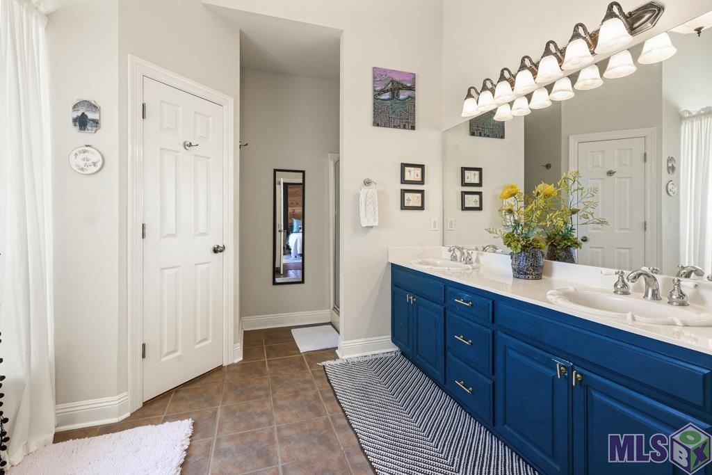 36358 Stanton Hall