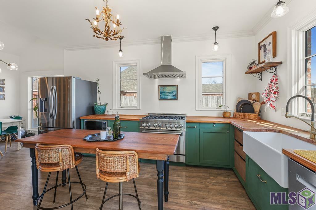 36358 Stanton Hall