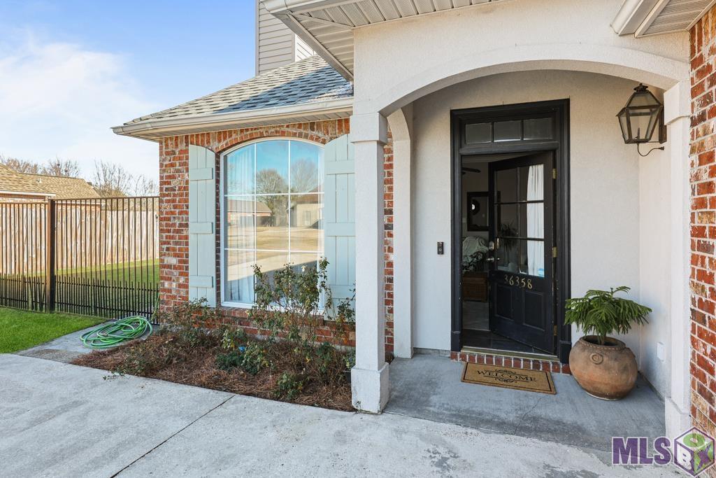36358 Stanton Hall