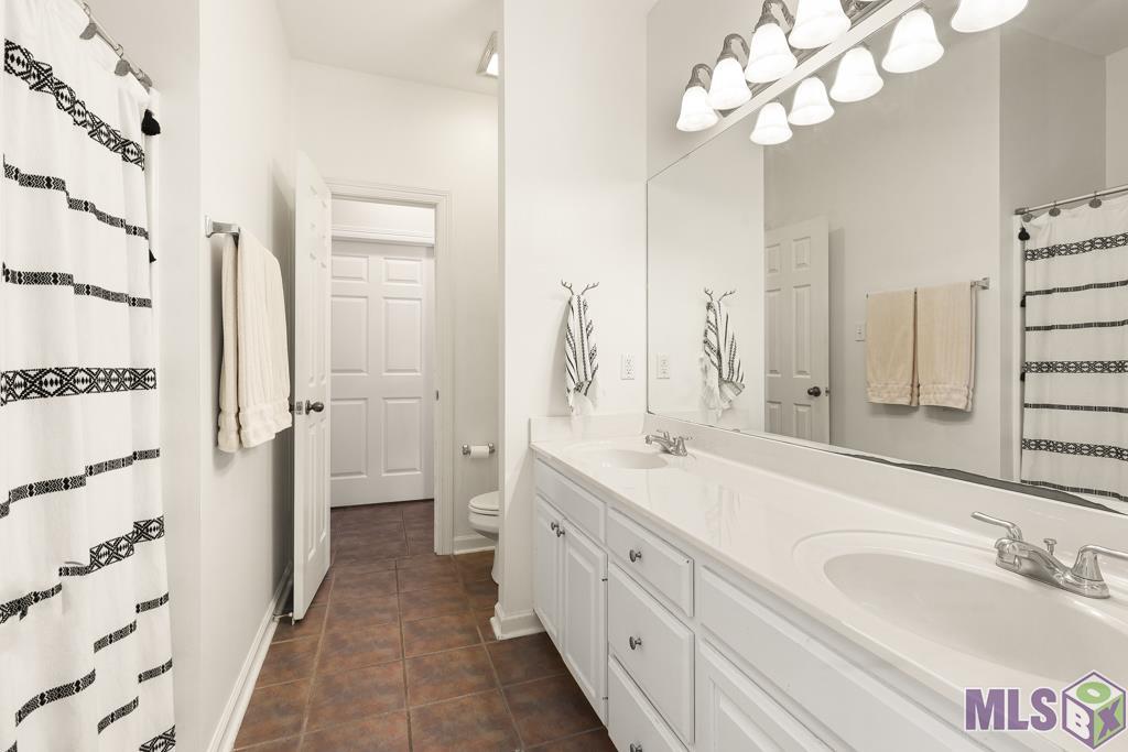 36358 Stanton Hall