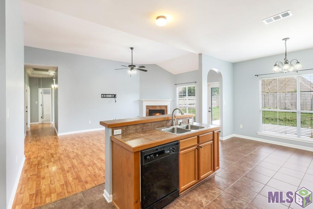11345 Hampton Ct