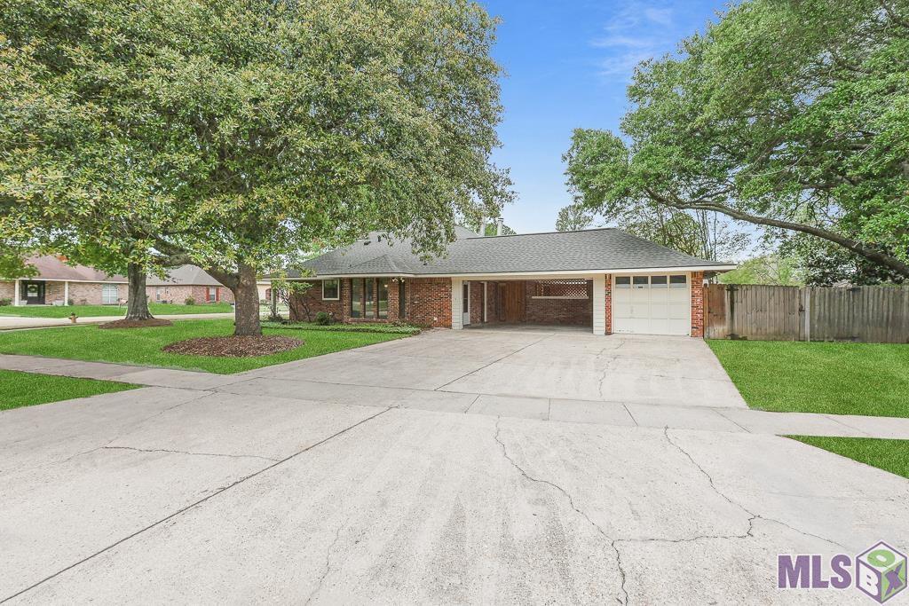 11033 Jack Kramer Dr