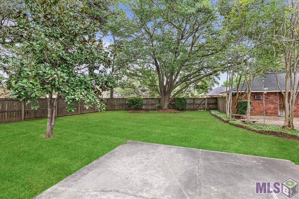 11033 Jack Kramer Dr
