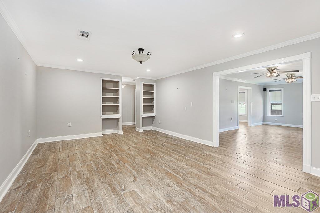10215 Arnold Rd