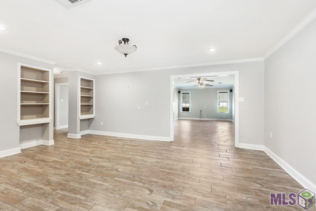 10215 Arnold Rd