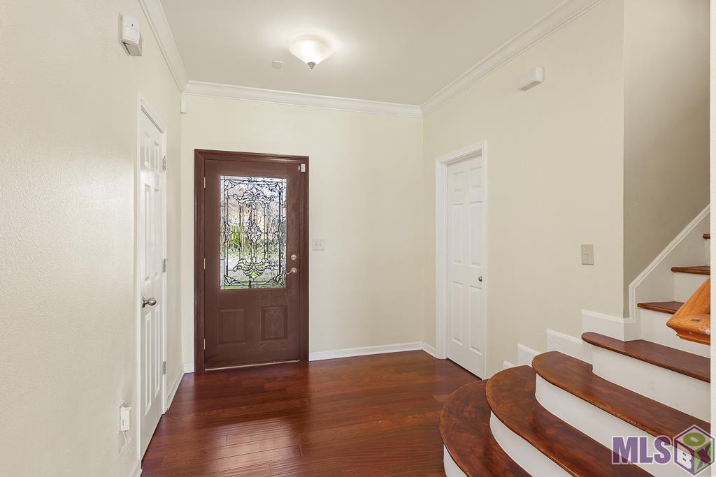 521 Glenway Dr