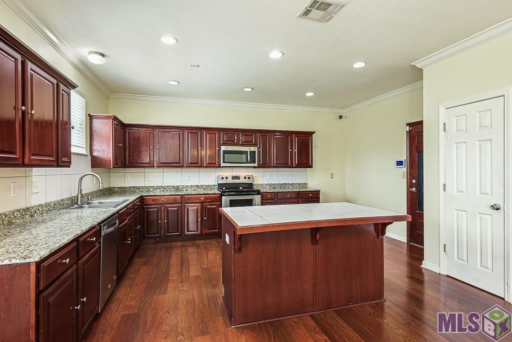 521 Glenway Dr