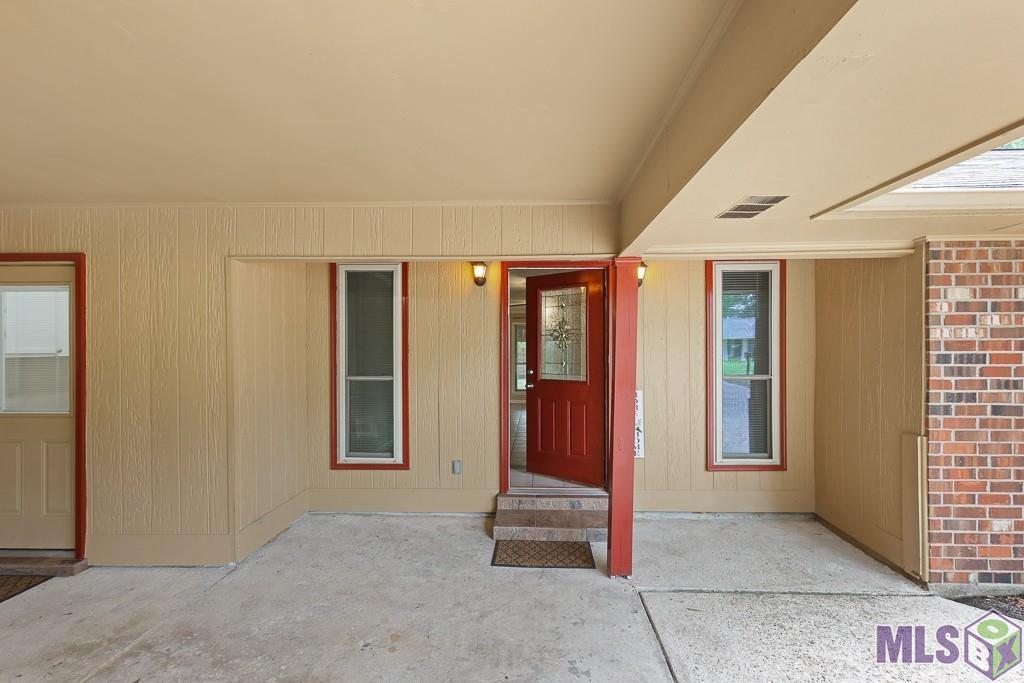 9074 Shadow Bluff Ave