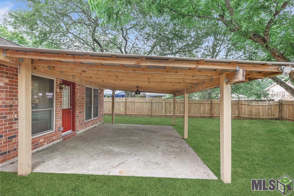 9074 Shadow Bluff Ave