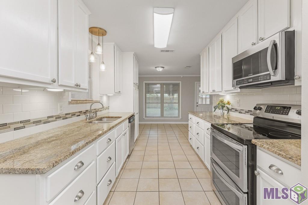 9074 Shadow Bluff Ave