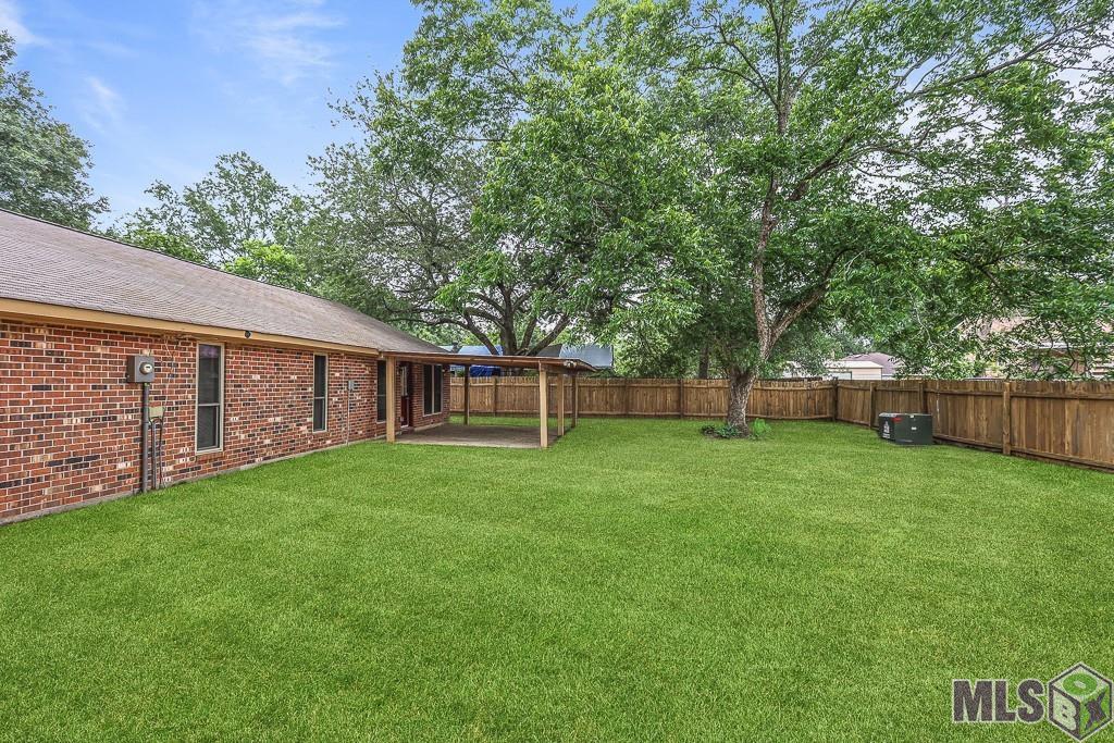 9074 Shadow Bluff Ave