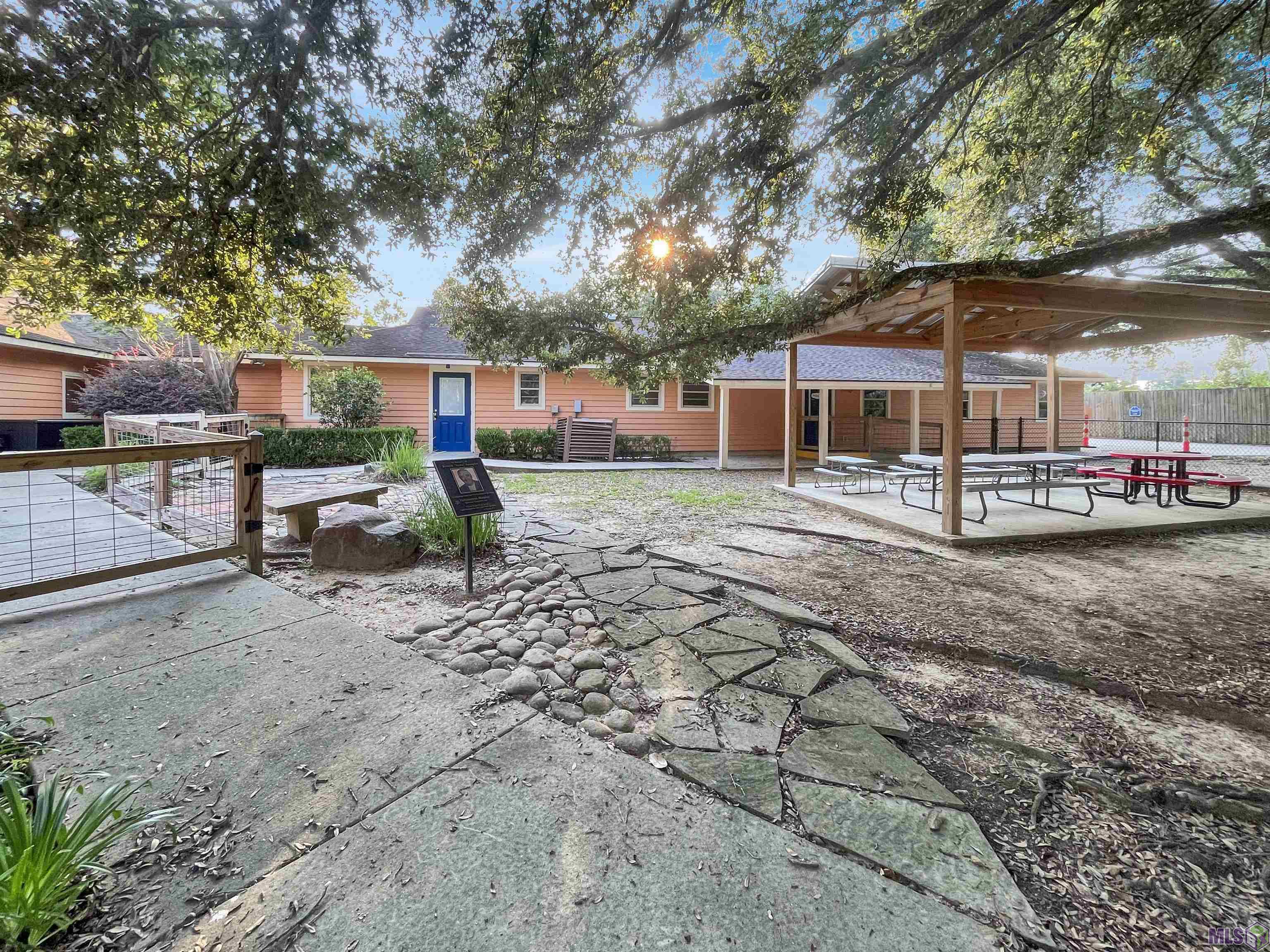 32948 La Hwy 16