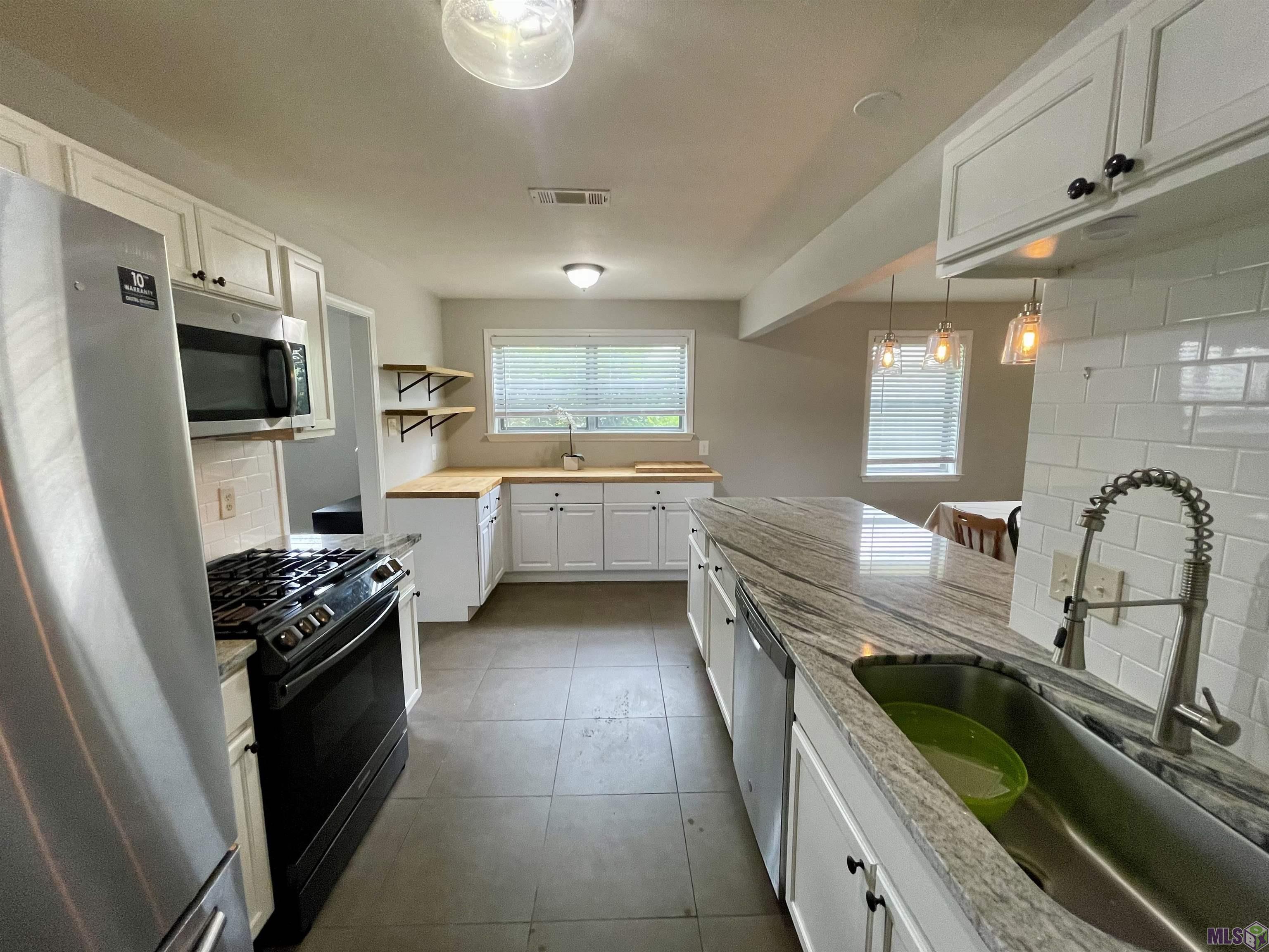 14291 Richardson Dr