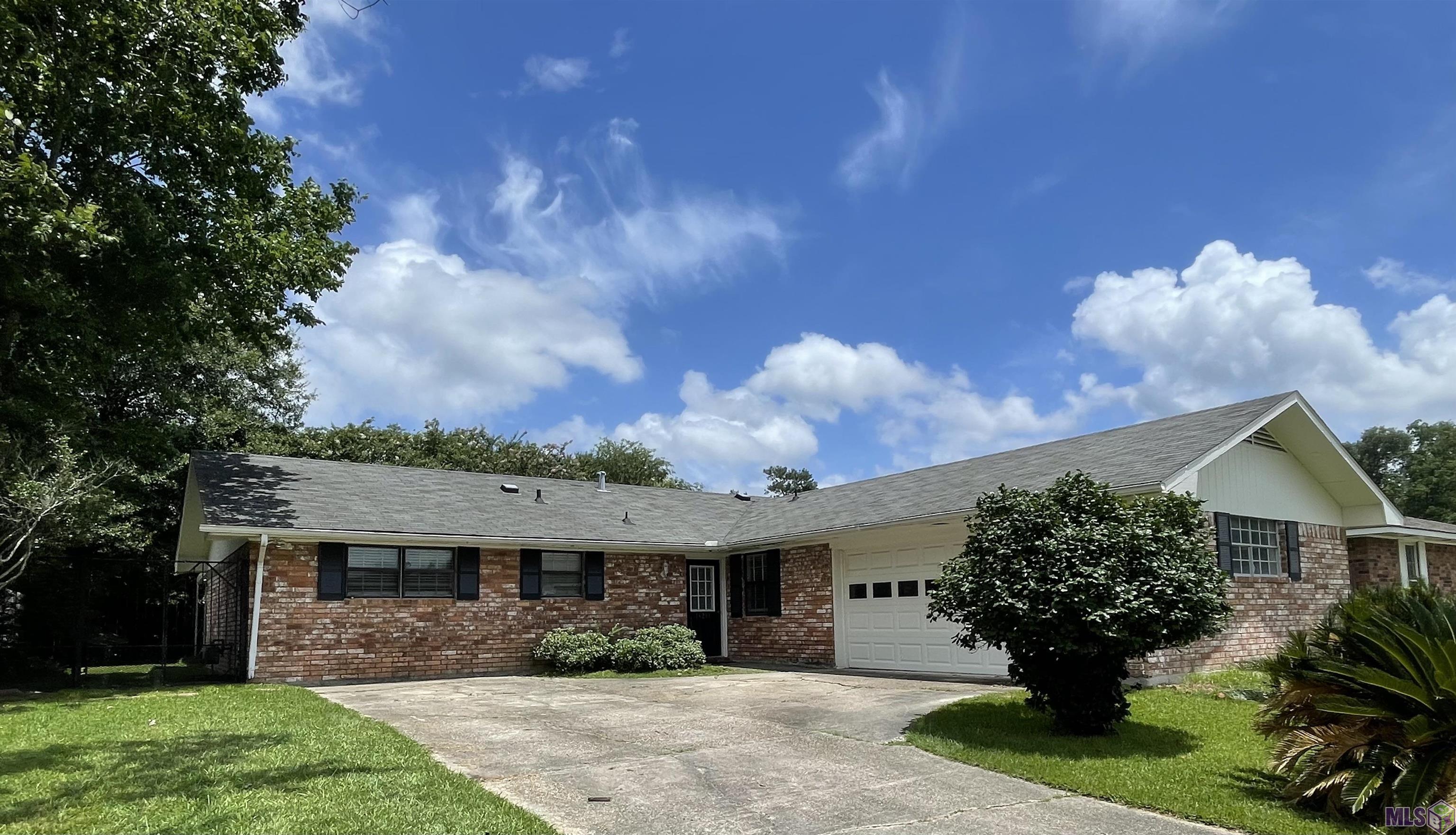 14291 Richardson Dr