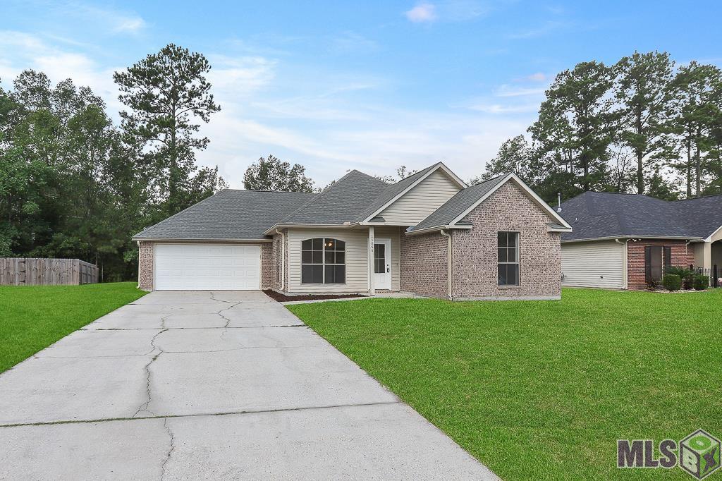 23866 Sunnybrook Ln