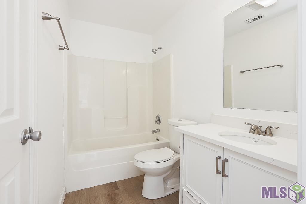 23866 Sunnybrook Ln