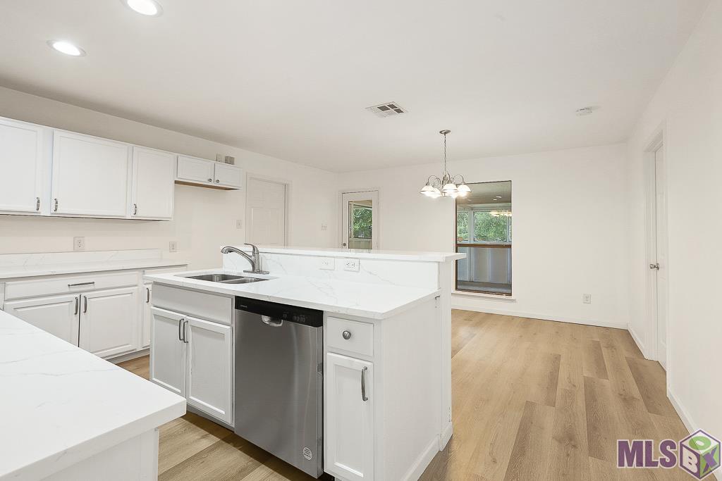 23866 Sunnybrook Ln