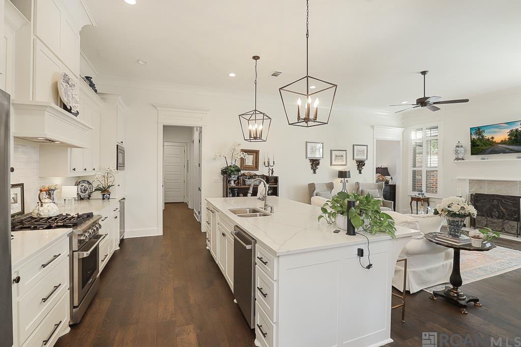 13221 Magnolia Square Dr
